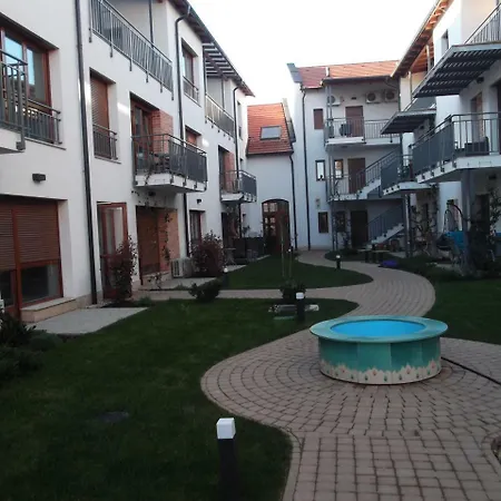 Apartment Cozy Flat In Pecs, Absolute Center